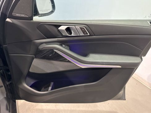 Used 2024 BMW X5 xDrive40i w/ Executive Package image 35