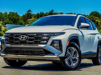 Certified 2025 Hyundai Tucson Blue AWD/4WD video 1