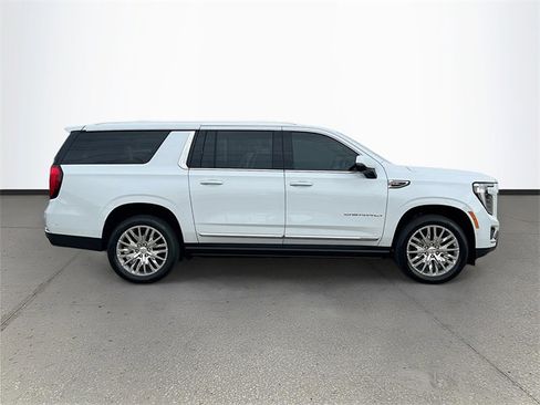 New 2026 GMC Yukon XL Denali w/ Sun & Power Step Package image 3