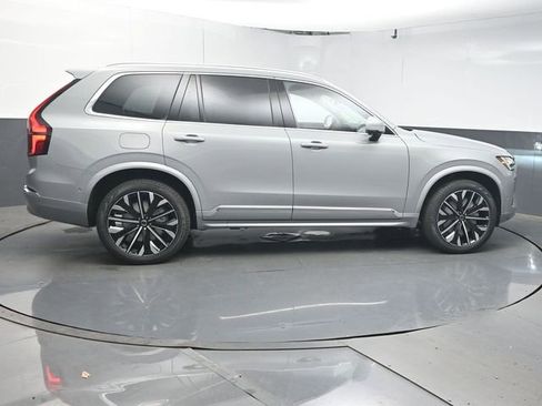 New 2026 Volvo XC90 B5 Plus w/ Protection Package Premier AWD/4WD image 8