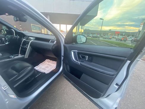 Used 2016 Land Rover Discovery Sport HSE image 35
