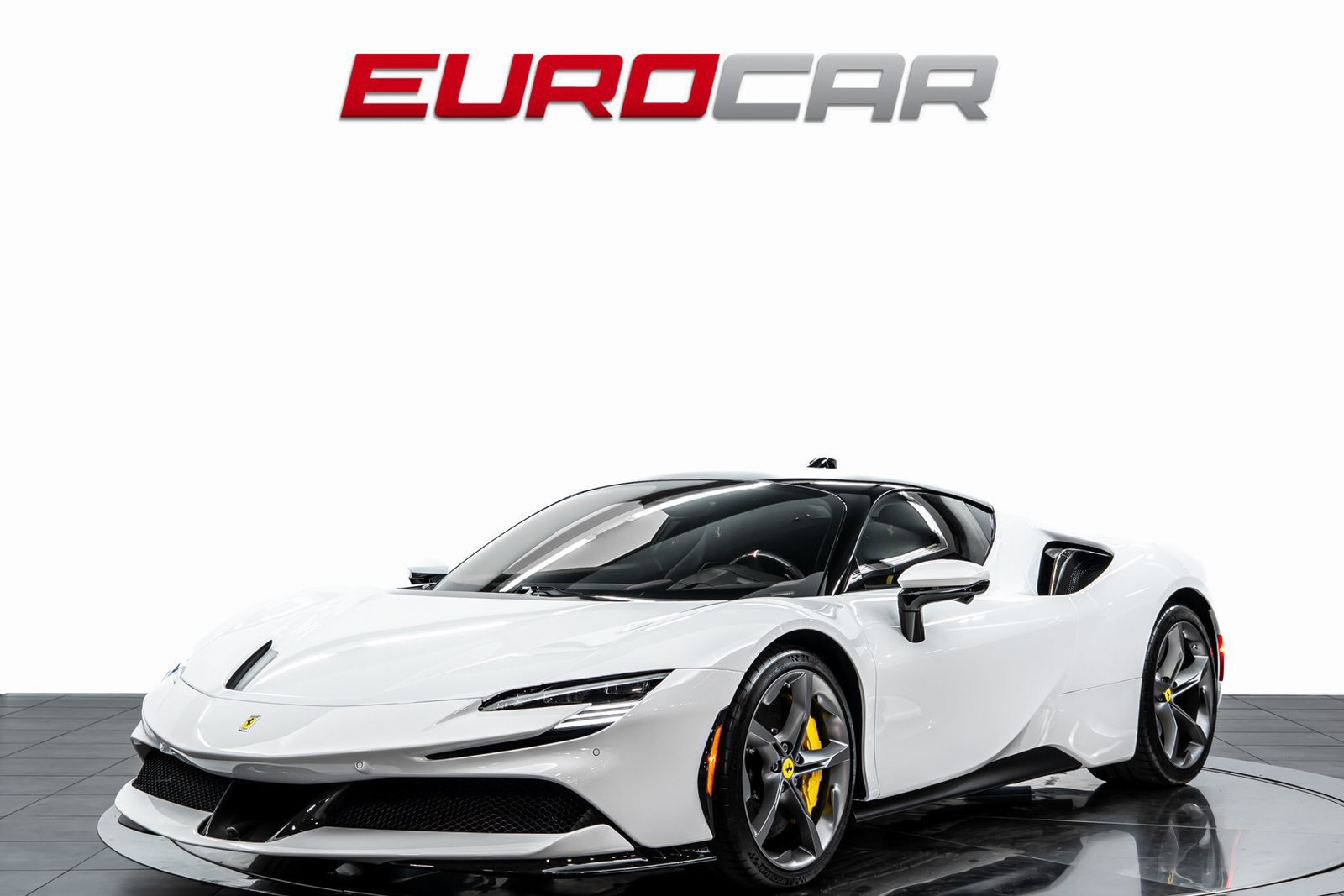 Used 2022 Ferrari SF90 Stradale AWD/4WD image 1