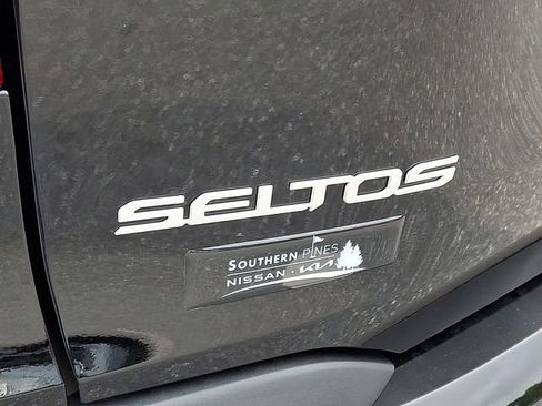 New 2026 Kia Seltos EX image 22