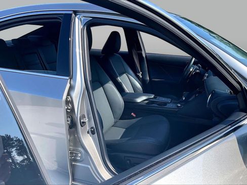 Used 2021 Lexus IS 300 w/ Accessory Package RWD image 9