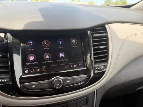 Used 2020 Chevrolet Trax LS FWD image 13