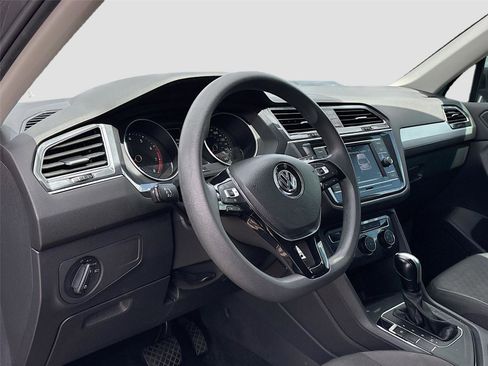 Used 2020 Volkswagen Tiguan S FWD image 9