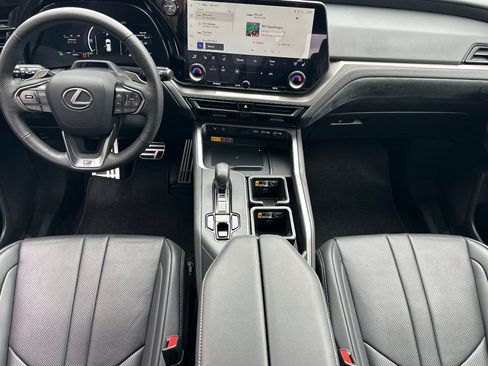 Certified 2025 Lexus TX 500h AWD w/ Technology Package image 10