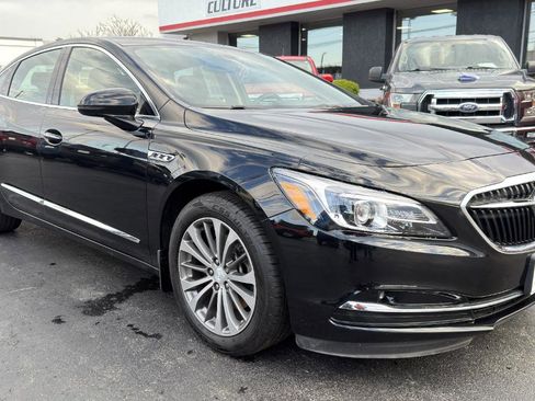 Used 2019 Buick LaCrosse Essence w/ Sun and Shade Package FWD image 2