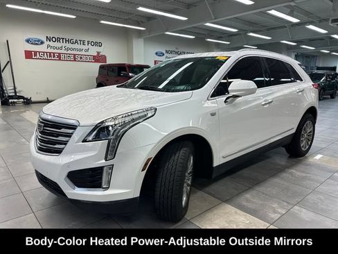 Used 2018 Cadillac XT5 Luxury w/ Driver Awareness Package FWD image 17