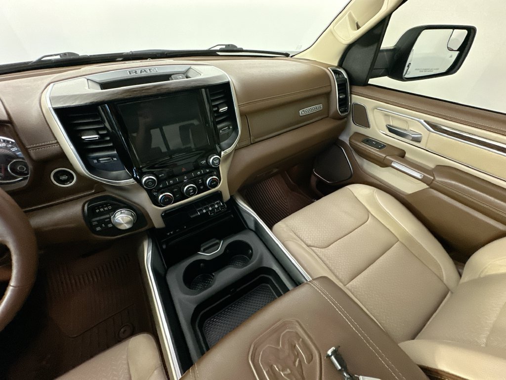 Used 2019 RAM 1500 Laramie AWD/4WD image 11
