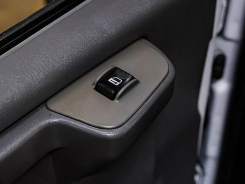 Used 2013 Chevrolet Express 2500 w/ Cold Climate Package image 32