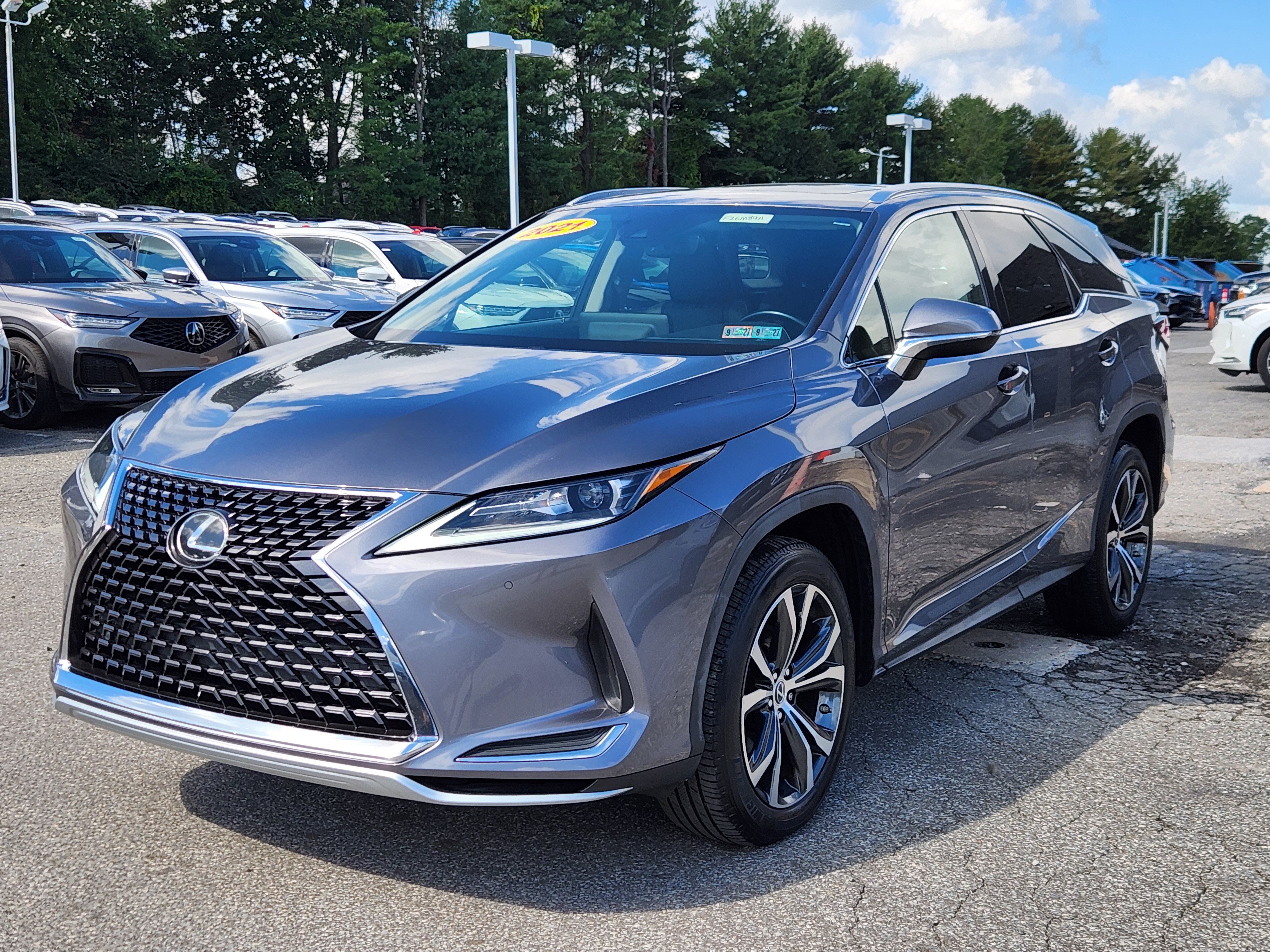 Used 2021 Lexus RX 350L Premium w/ Premium Package AWD/4WD image 2