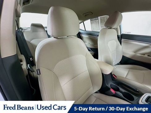 Used 2020 Hyundai Elantra SE image 26