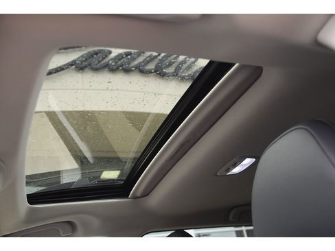 Used 2025 Subaru Outback Limited image 15