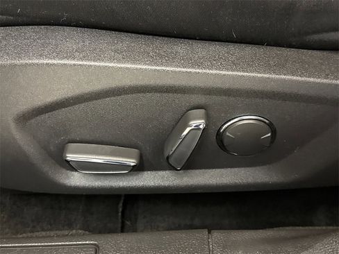 Used 2015 Ford Fusion SE image 21