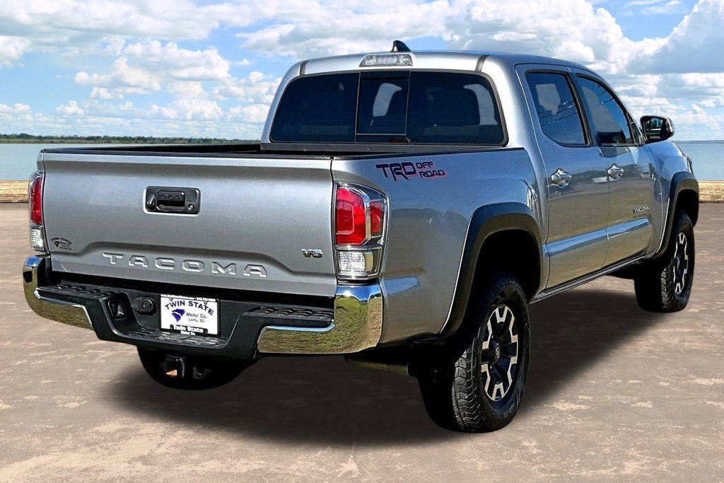 Used 2020 Toyota Tacoma TRD Off-Road RWD image 8