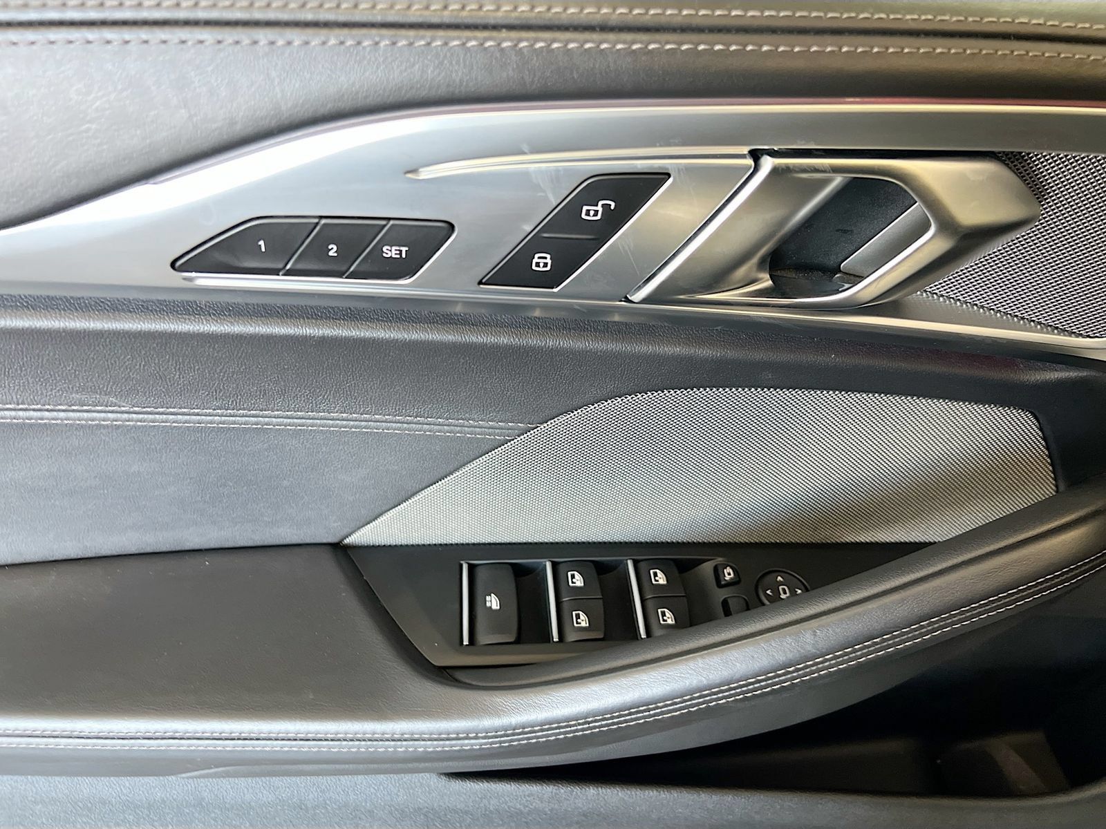 Used 2019 BMW M850i xDrive Convertible AWD/4WD image 17