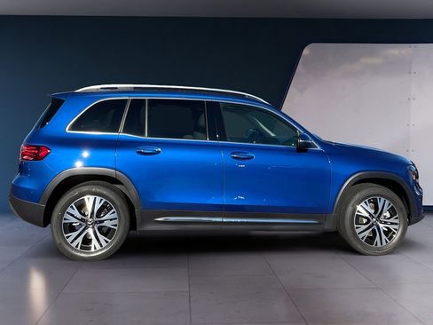 Certified 2025 Mercedes-Benz GLB 250 4MATIC image 5