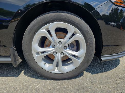 Used 2024 Honda Accord LX image 9