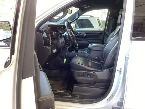 Used 2022 GMC Sierra 1500 AT4 AWD/4WD image 6