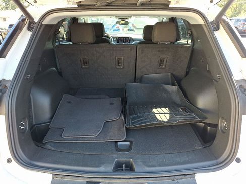 Used 2022 Chevrolet Blazer LT image 28