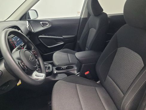 Used 2020 Kia Soul S image 17