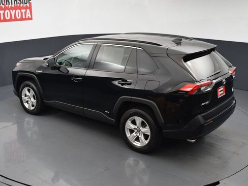 Used 2021 Toyota RAV4 XLE w/ Convenience Package AWD/4WD image 20