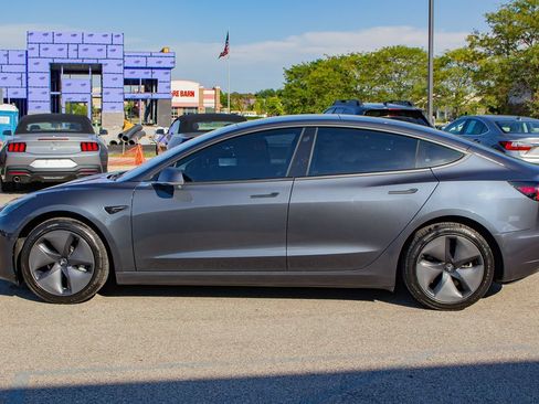Used 2020 Tesla Model 3 Standard Range Plus RWD image 5