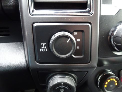 Used 2020 Ford F150 XLT w/ Equipment Group 302A Luxury image 21