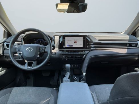 Used 2026 Toyota Camry LE w/ Preferred Package 2 (TMS) FWD image 9