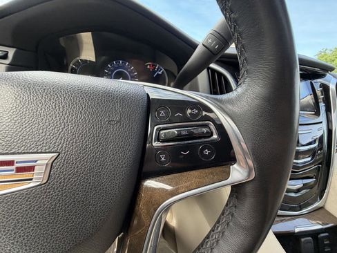 Used 2020 Cadillac Escalade ESV Luxury AWD/4WD image 19