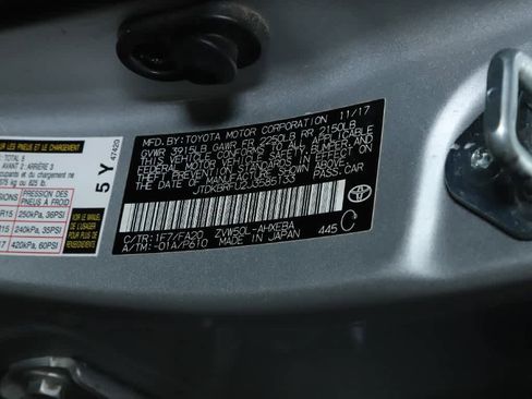 Certified 2018 Toyota Prius Two image 20