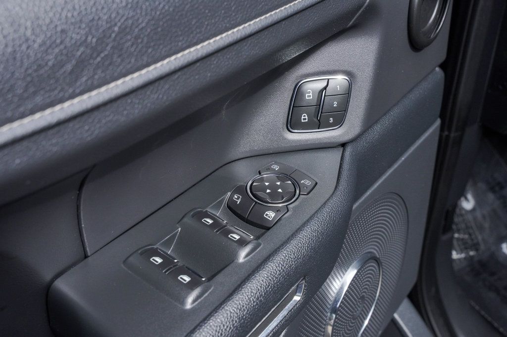 Used 2022 Ford Expedition Max XLT AWD/4WD image 30