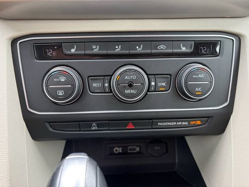 Used 2018 Volkswagen Atlas SE AWD/4WD image 28