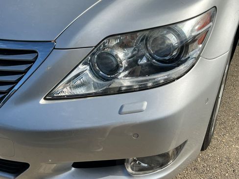Used 2011 Lexus LS 460 w/ Luxury Value Edition RWD image 11
