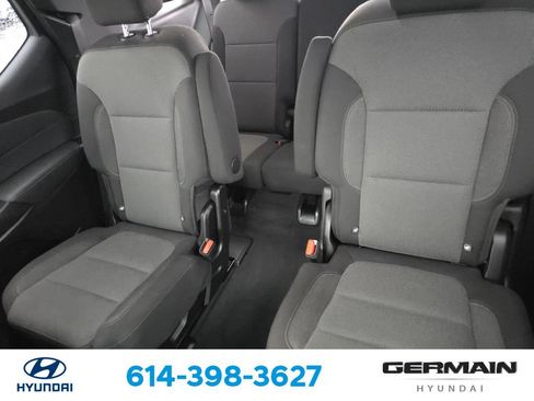 Used 2023 Chevrolet Traverse LT FWD image 19