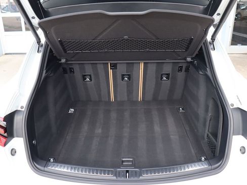 Used 2017 Porsche Macan S image 44