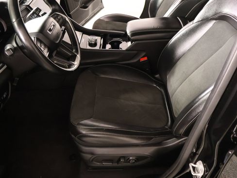 Used 2021 Jeep Grand Cherokee L Laredo RWD image 11