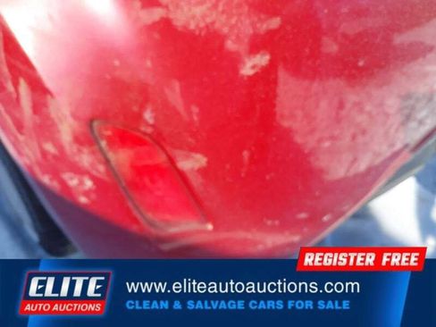 Used 2013 Hyundai Veloster w/ Style Pkg image 11