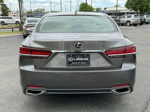 Used 2018 Lexus LS 500 w/ Interior Upgrade Package RWD image 4