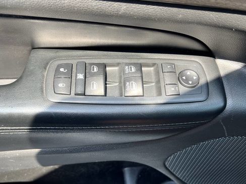 Used 2016 Jeep Grand Cherokee Laredo image 22