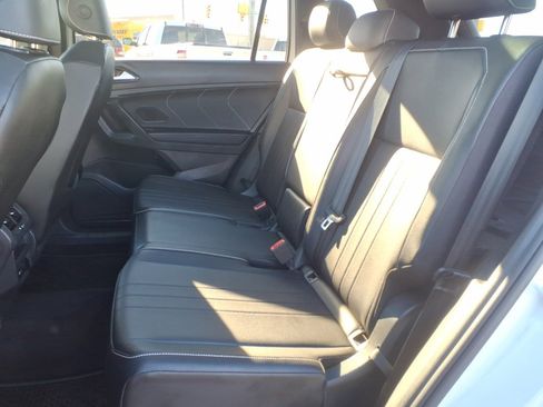 Used 2024 Volkswagen Tiguan SE R-Line image 27