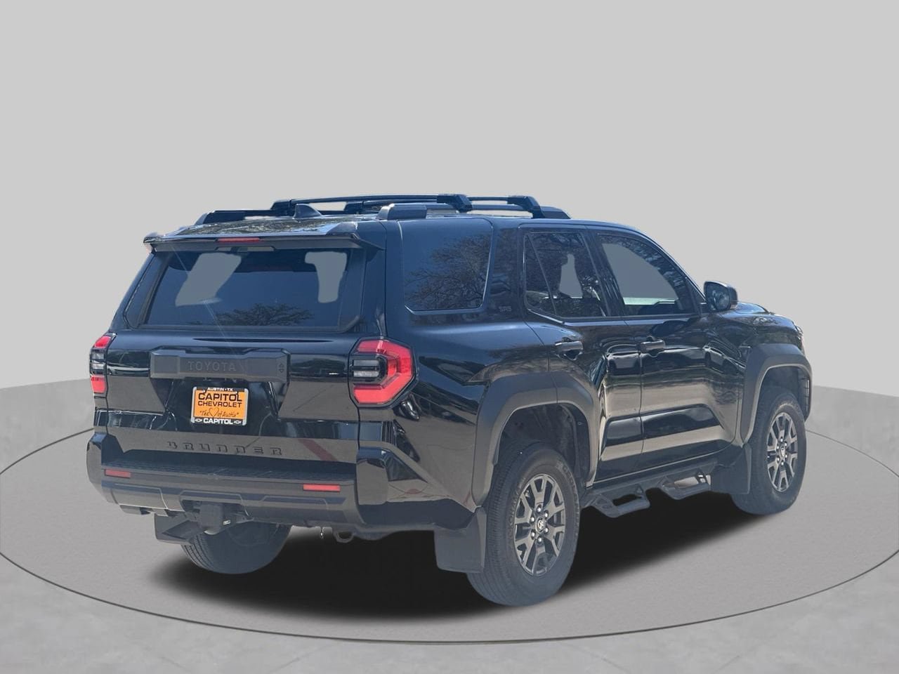 Used 2025 Toyota 4Runner SR5 AWD/4WD image 5
