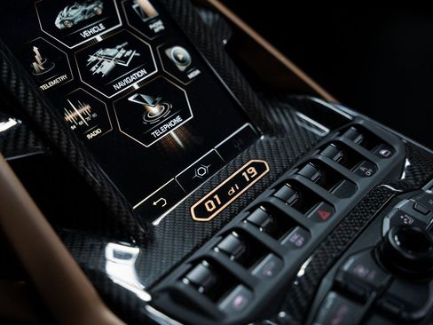 Used 2021 Lamborghini Sian Roadster image 67