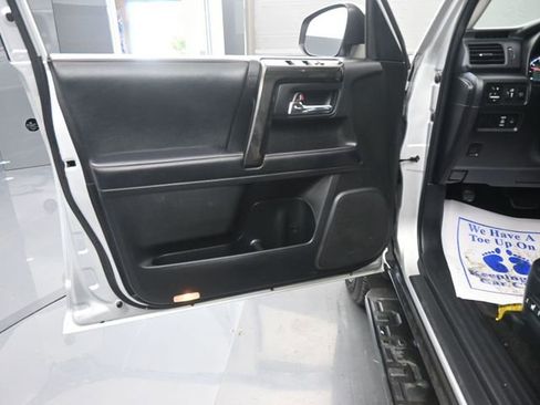 Used 2024 Toyota 4Runner TRD Off-Road image 10