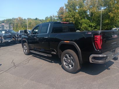New 2025 GMC Sierra 2500 SLT w/ SLT Premium Package