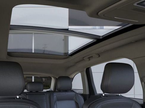 New 2026 Lincoln Nautilus Premier w/ Equipment Group 102A image 22