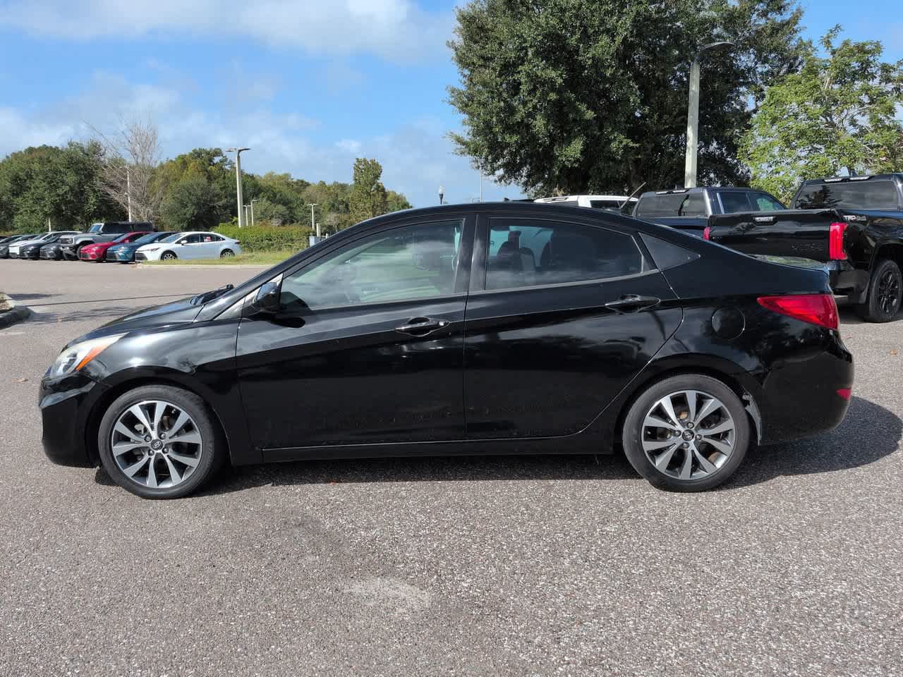 Used 2017 Hyundai Accent Value Edition FWD image 3