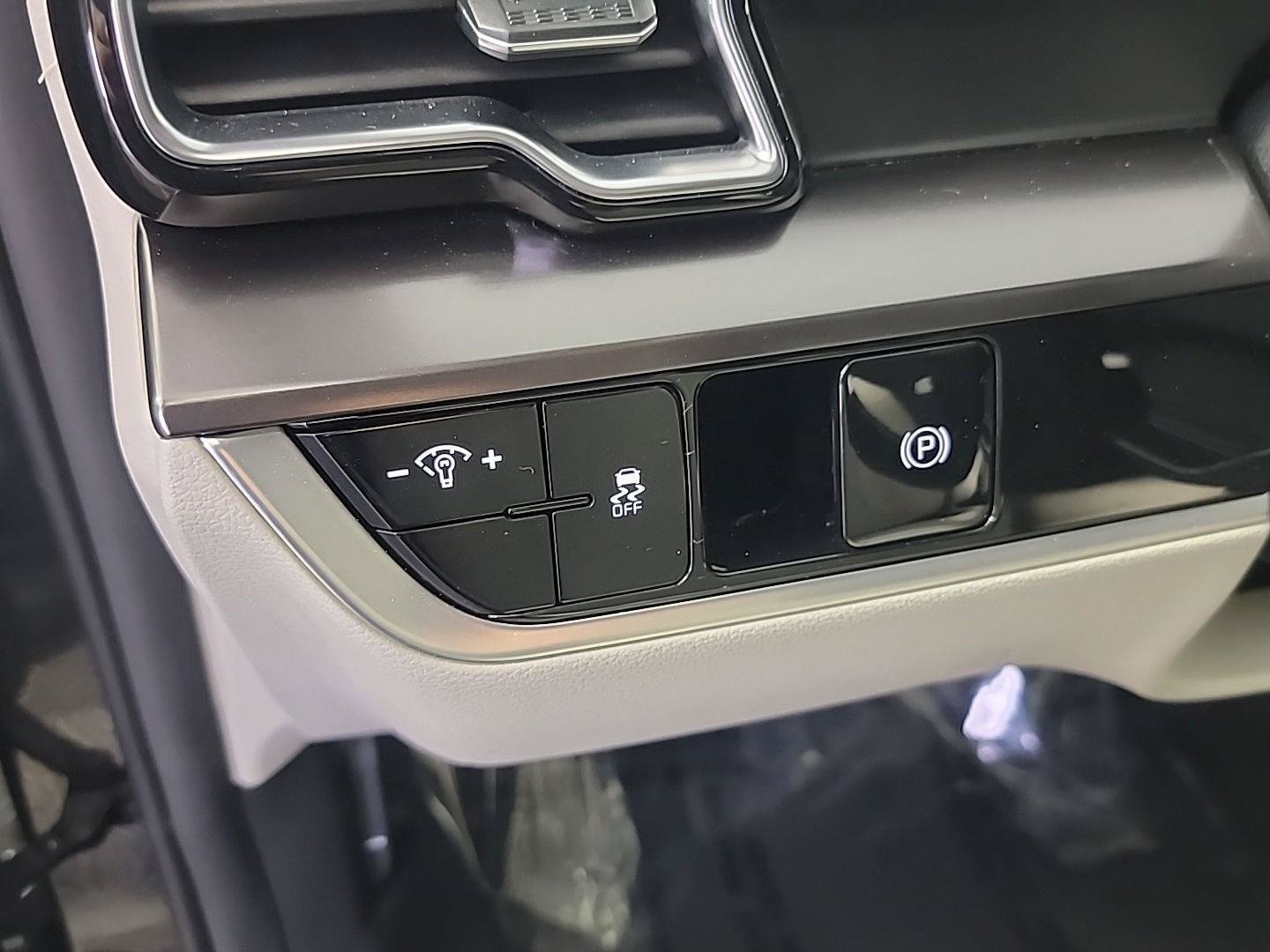 Certified 2024 Kia Sportage EX AWD/4WD image 34