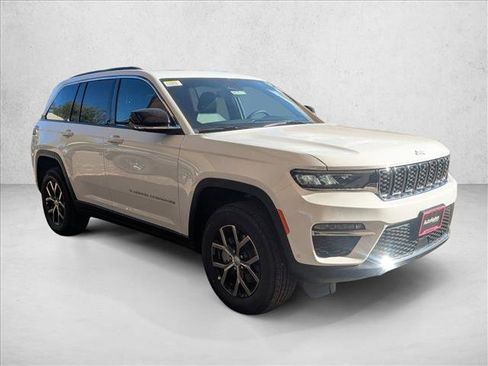 New 2025 Jeep Grand Cherokee Limited w/ Luxury Tech Group II image 7